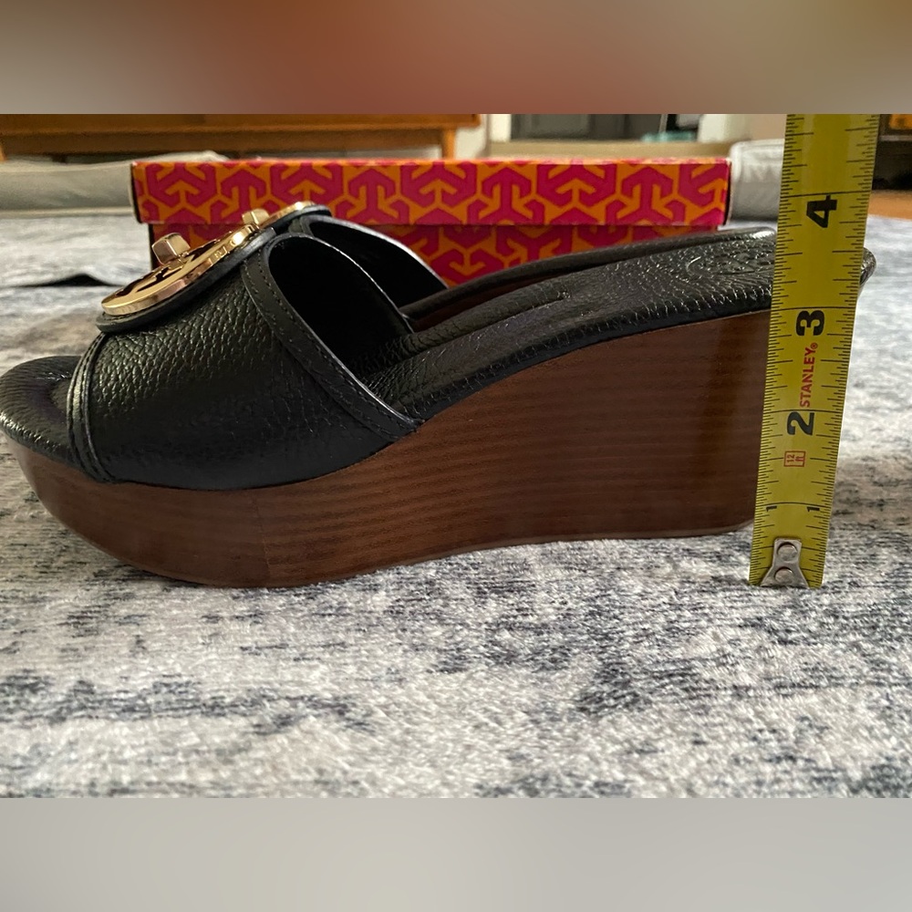 Tory Burch Navy Leather Platform Sandals